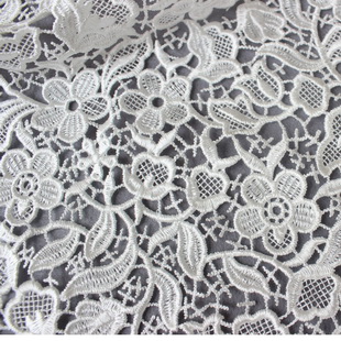XS1570 High Class Heavy Embroidered Floral Guipure Water Soluble Lace Fabric Groundless