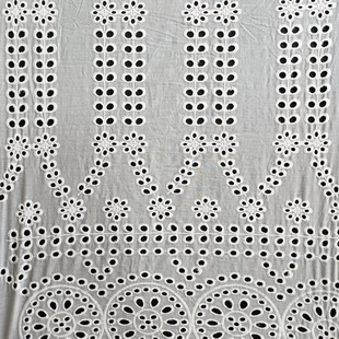 XE200 New Design Cotton Single Border Eyelet Embroidery Stock Lace Fabric