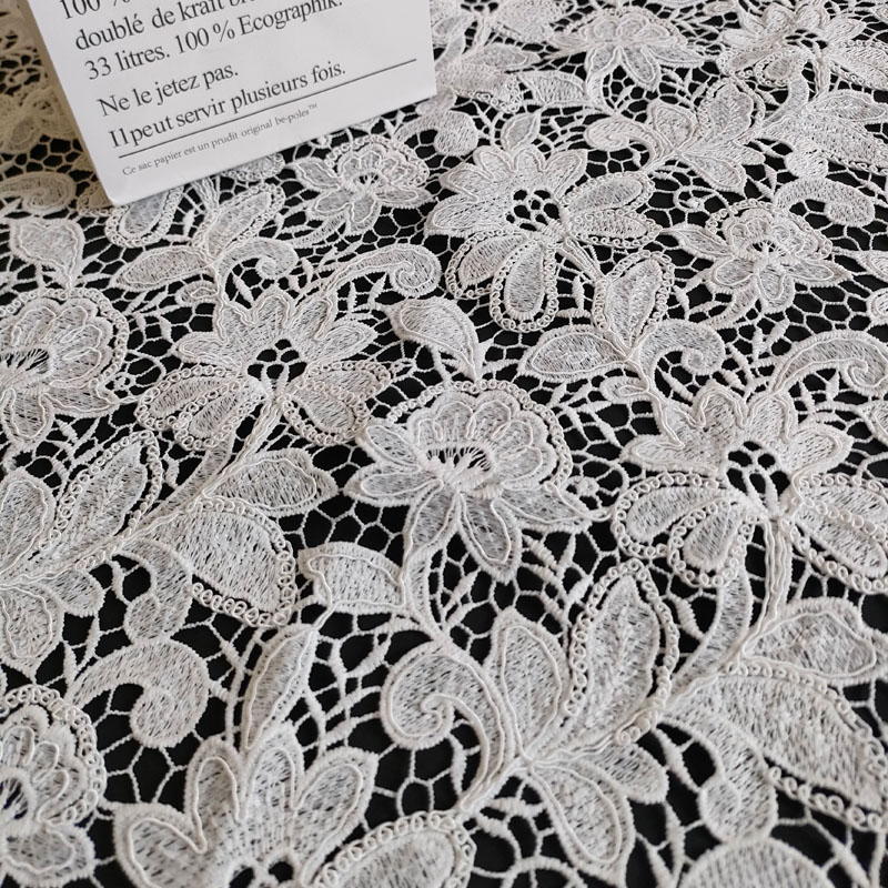 Fashion Embroidery Lace Fabric – Milk Silk Hollow Corded Laser for Wedding Dress GXS1782