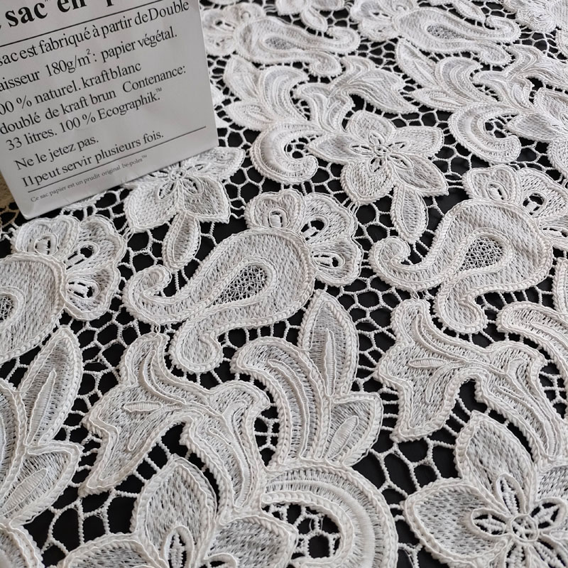 Factory Direct New Style Water Soluble Luxury Guipure Custom Floral Embroidery Lace Fabric GXS1784