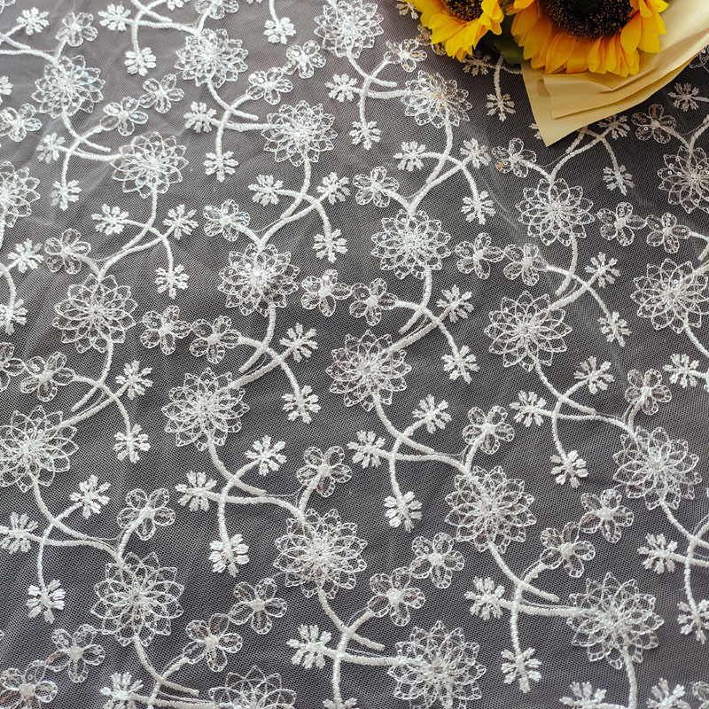 Summer Fashion White Embroidery Mesh Lace Fabric for Clothes XF6139