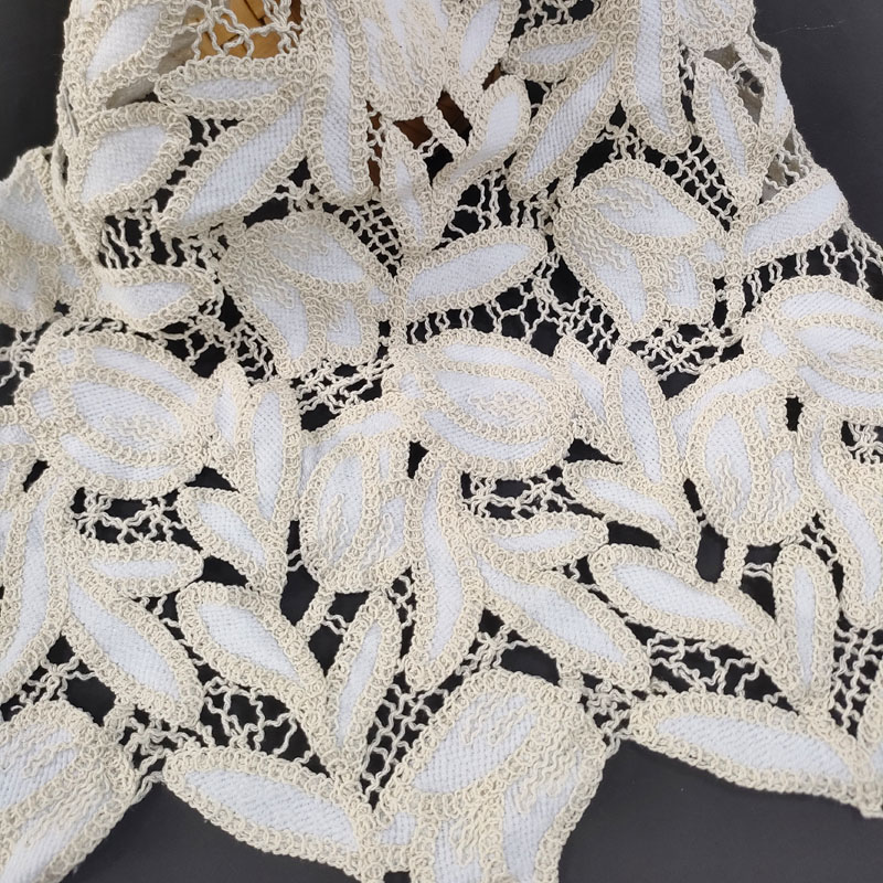 Two-Tone Beige White Leaf Guipure Lace Fabric Hollow Cutwork Lace For Bridal Dress Ladies Apparel XP4005